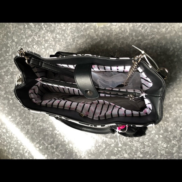 SOLD!Luv Betsey by Betsey Johnson LBBREANN Satchel - Picture 3 of 8